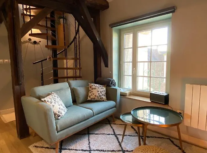 Le Donjon : Centre Historique Apartment